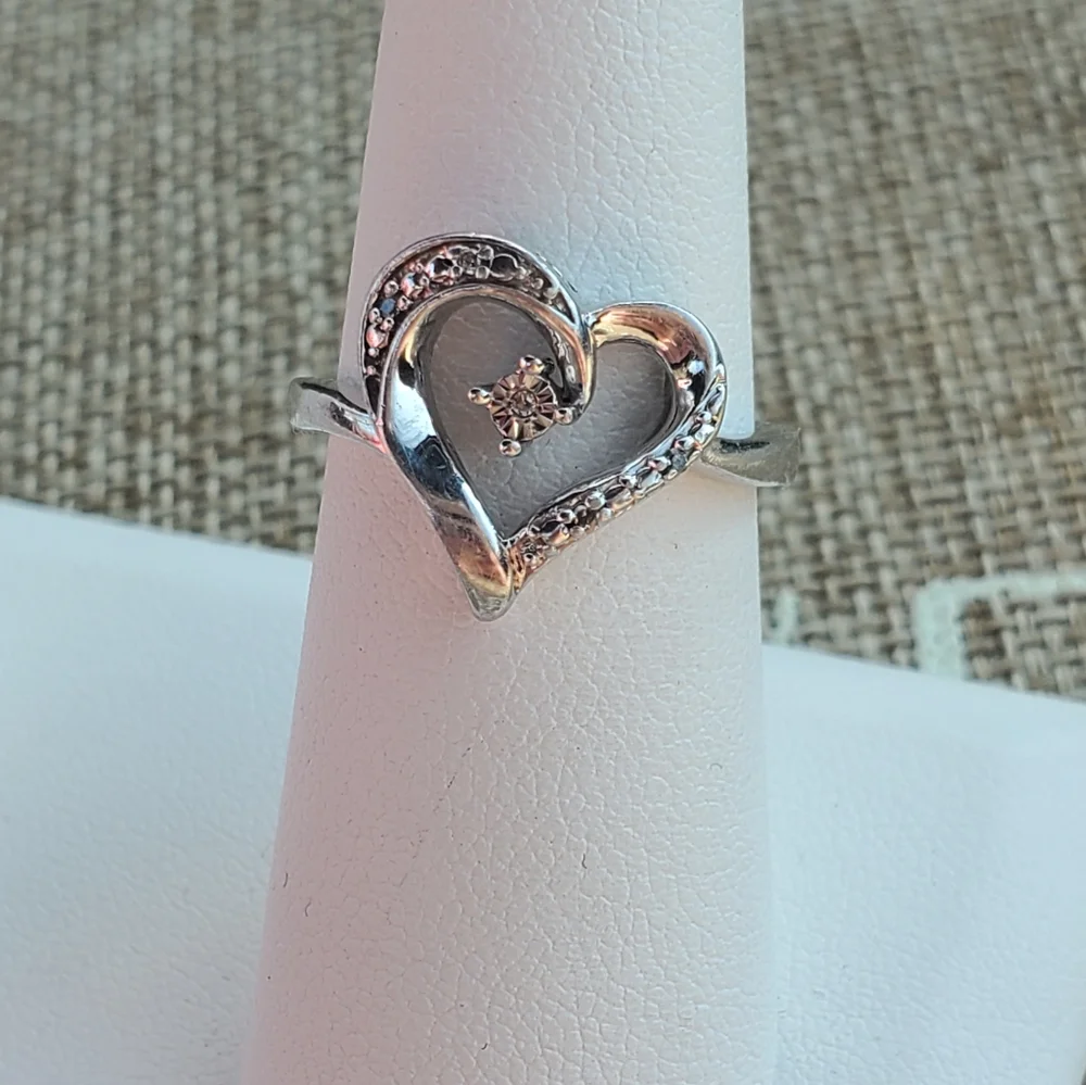 Sterling Diamond Heart Scrolled Ring - Picture 15 of 16